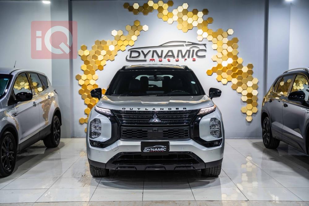 ميتسوبيشي اوتلاندر